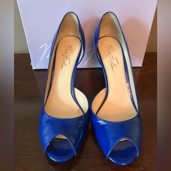 Marc Fisher EUC Bright Blue Patent Leather Peeptoe D'Orsay Heels Sz 9 M - Picture 4 of 7